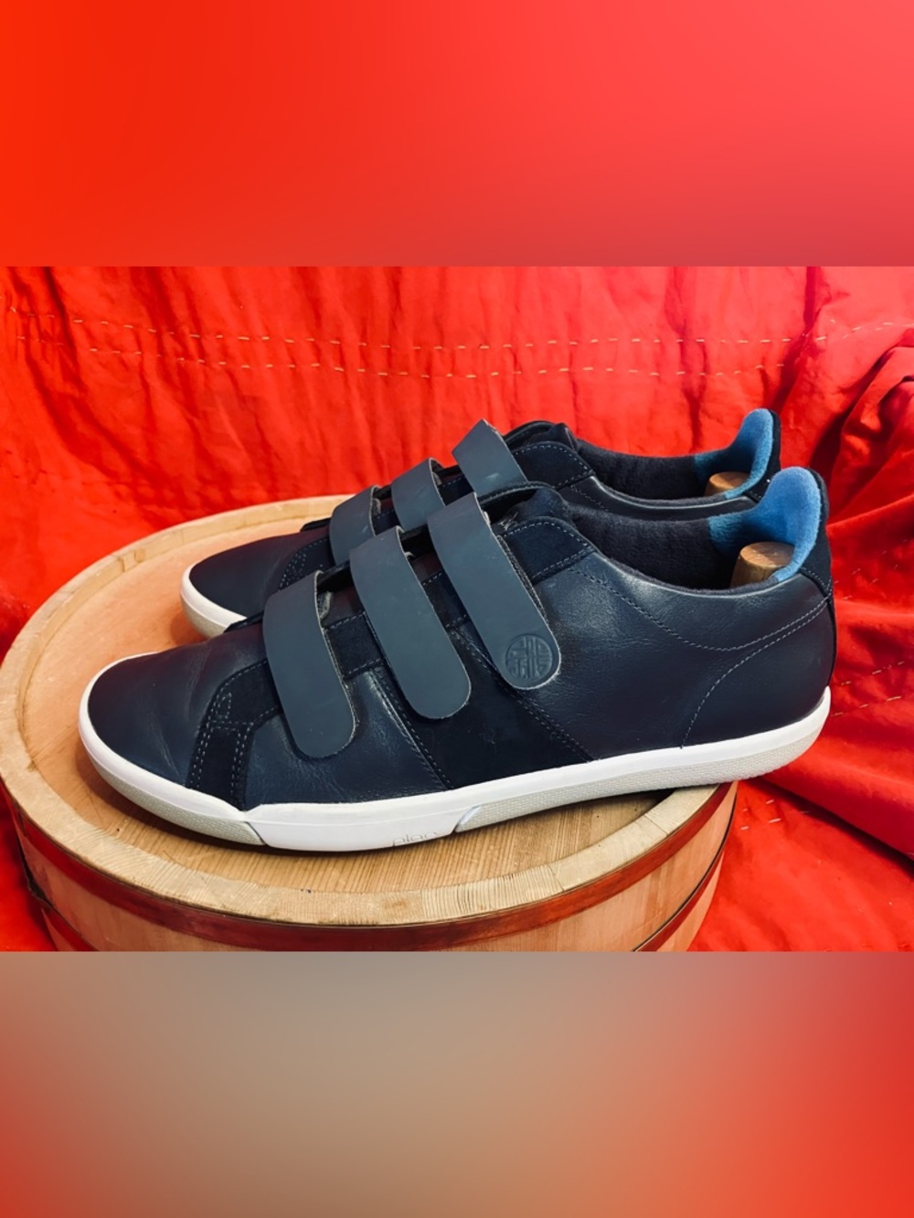Plae Blue Night Larkin Sneakers